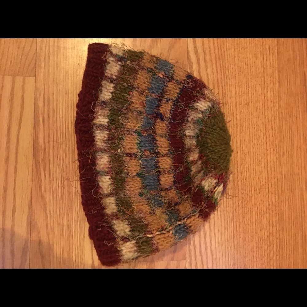 Wool hat - Picture 2 of 3